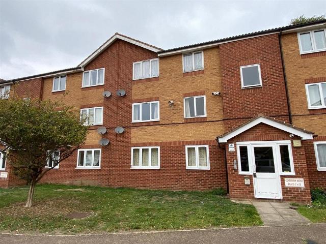 Flat for sale in Dagenham, Isle Of Man