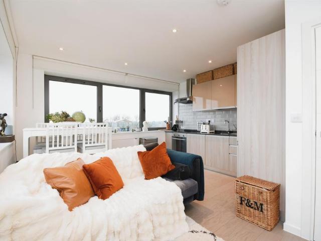 Flat for sale in Brook Street, Navestock Side