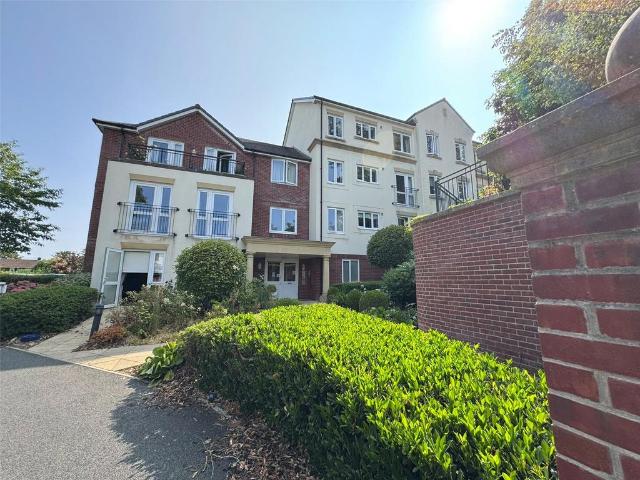 Flat for sale in Littletown, Budlake
