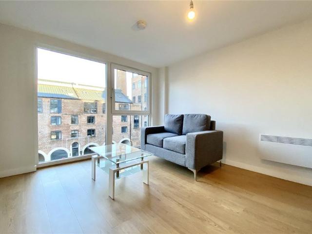 Flat for sale in Hunslet, West Yorkshire