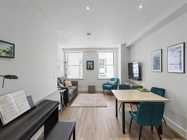 Flat for sale in St Helier, Greater London