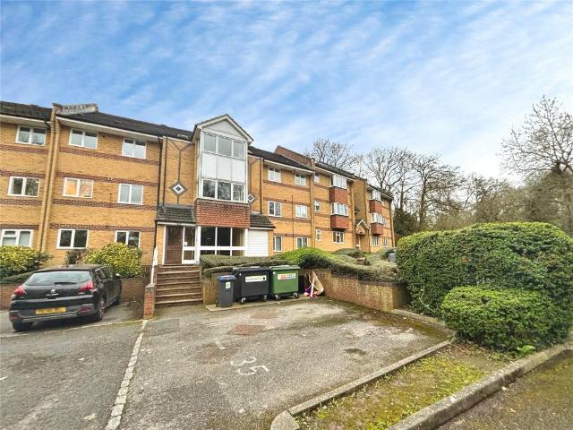 Flat for sale in Reading