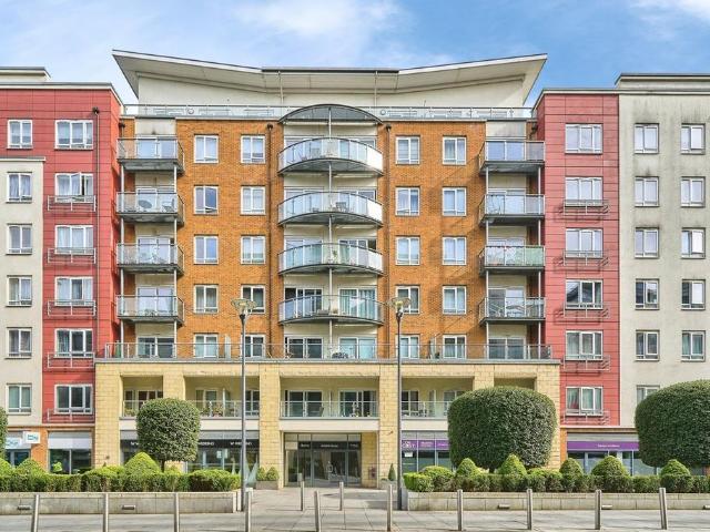 Flat for sale in Colindale, Greater London