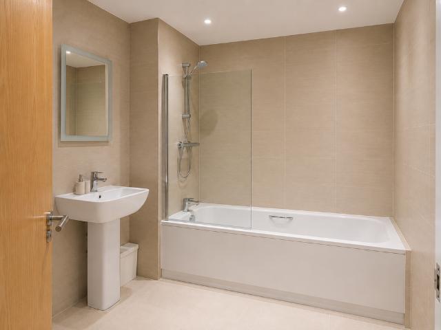 Flat for sale in Gants Hill, Greater London