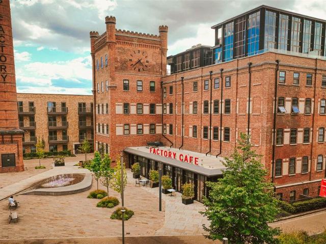 Flat for sale in Slough