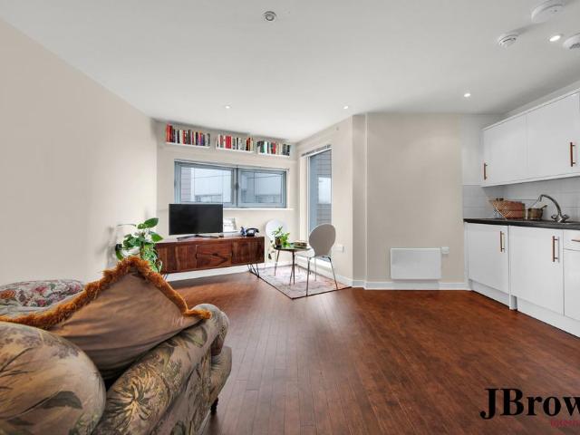 Flat for sale in St. George in the East, Whitechapel
