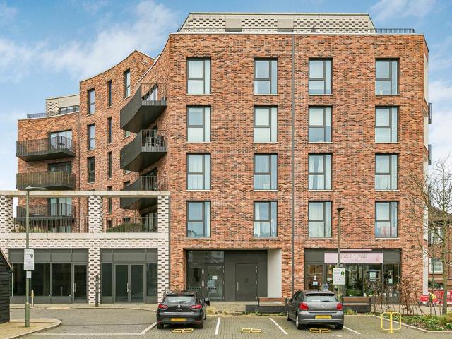 Flat for sale in Row Town, Surrey