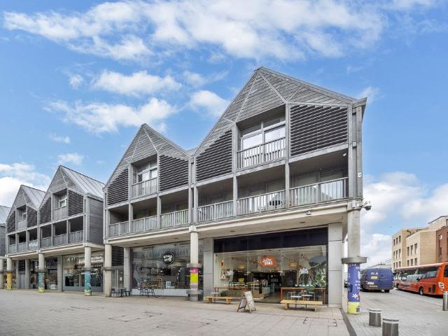 Flat for sale in Chedburgh, Suffolk