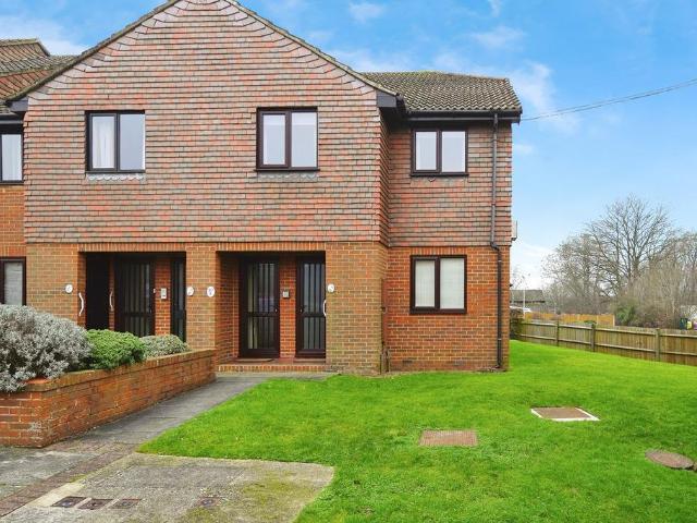 Flat for sale in Godinton Park, Bridgefield