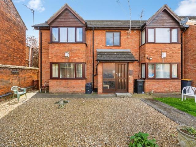 Flat for sale in Cauldwell, Bedford