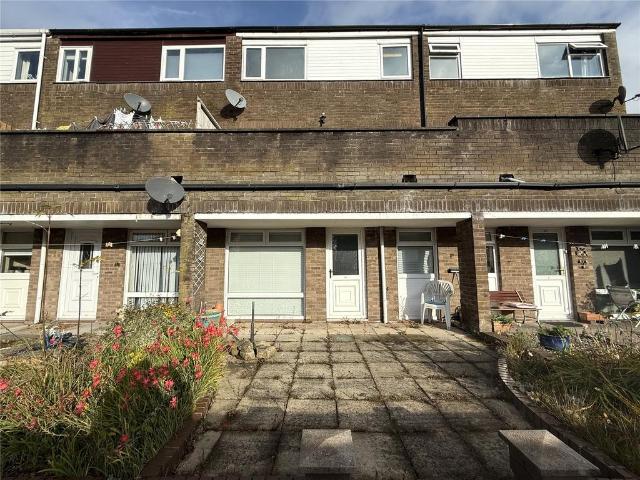 Flat for sale in Lee Bank, Greater Manchester
