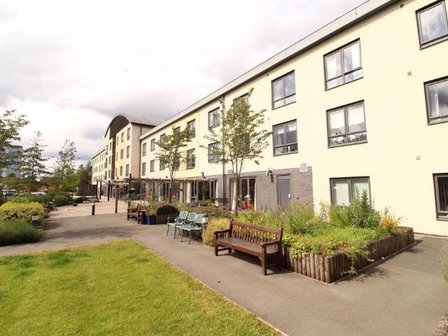 Flat for sale in Brownhills, West Midlands