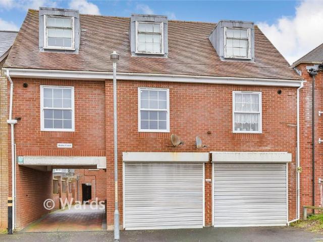 Flat for sale in Regent Quay, Oad Street
