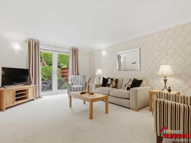 Flat for sale in St Leonards, Barassie