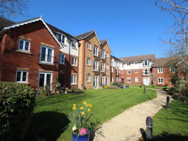 Flat for sale in North Weston, Portishead