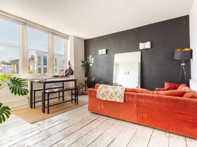 Flat for sale in Round Hill, Brighton & Hove