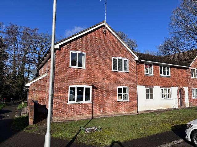 Flat for sale in Martin's Heron, Winkfield