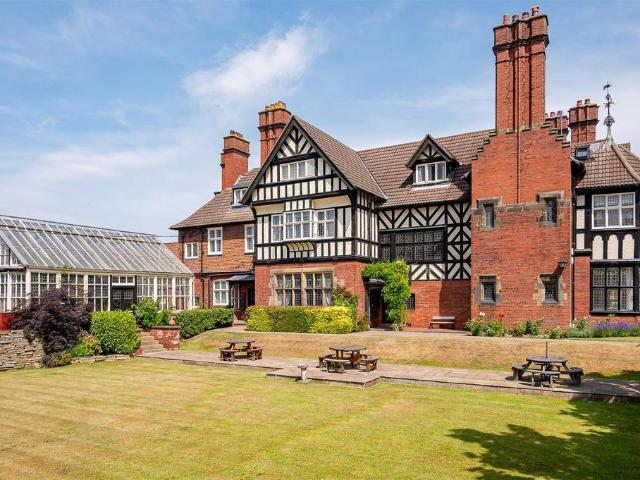 Flat for sale in High Field, York