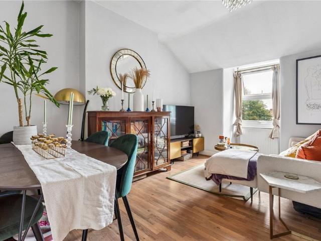 Flat for sale in London Borough of Merton, Greater London