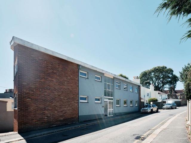 Flat for sale in St. Lawrence, Ventnor