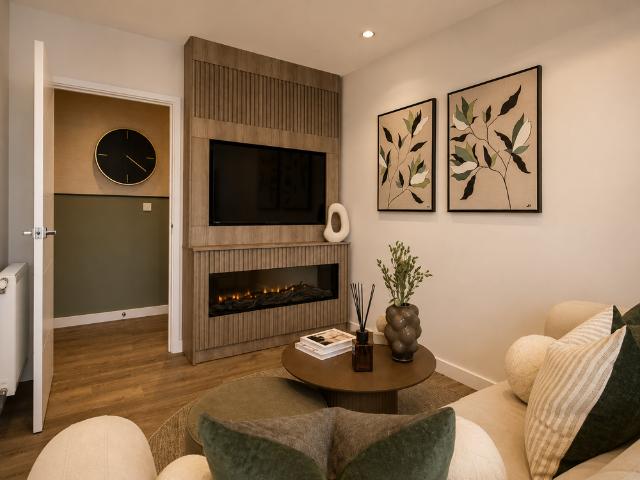 Flat for sale in New Barnet, Greater London