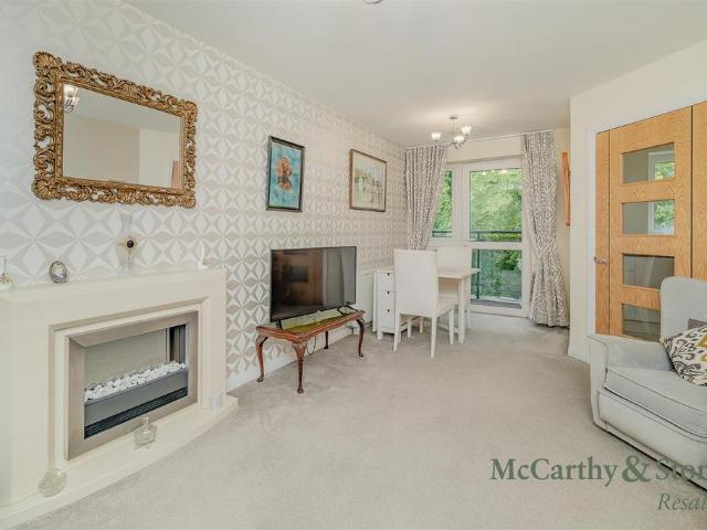 Flat for sale in Prestwich, Bury