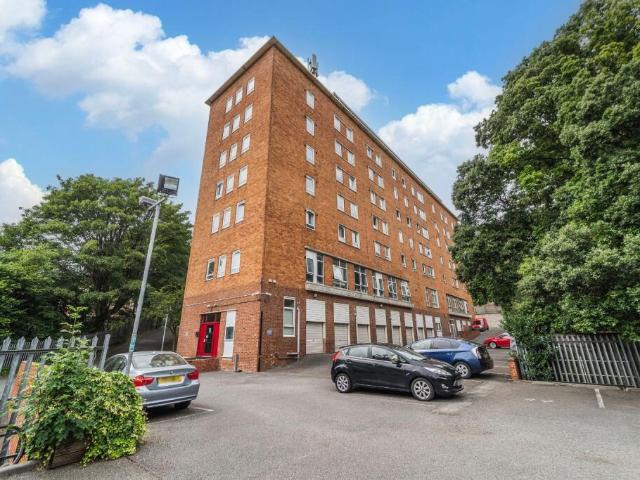 Flat for sale in Haddon, East Midlands