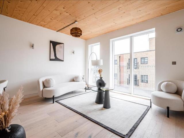 Flat for sale in Shoreditch, Greater London