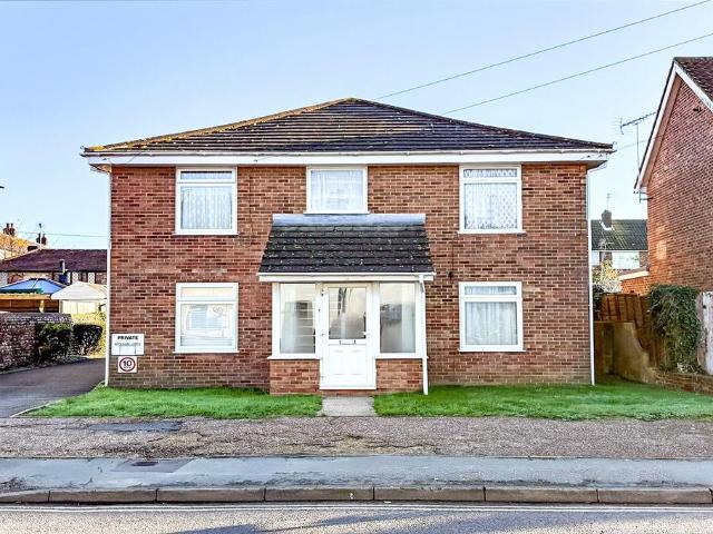 Flat for sale in Wick, Clapham