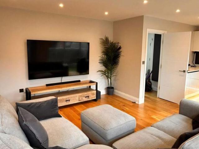 Flat for sale in Kingston Bagpuize with Southmoor, Dromore