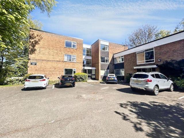 Flat for sale in Forest Hall, North Tyneside