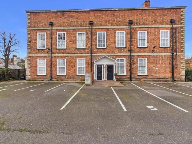Flat for sale in Alverton, East Midlands
