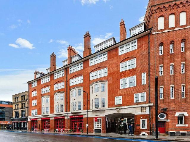 Flat for sale in The Borough, Isle Of Man
