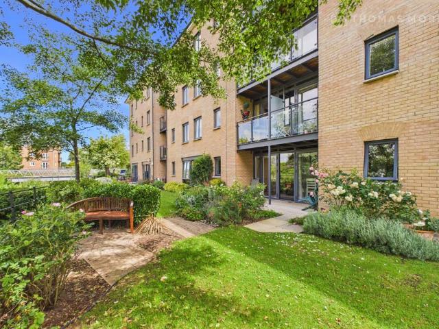 Flat for sale in Biggleswade, Bedfordshire