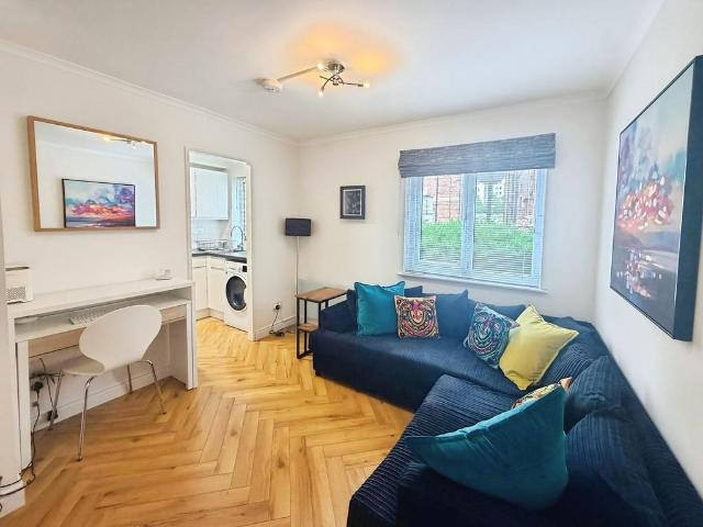 Flat for sale in West Yorkshire