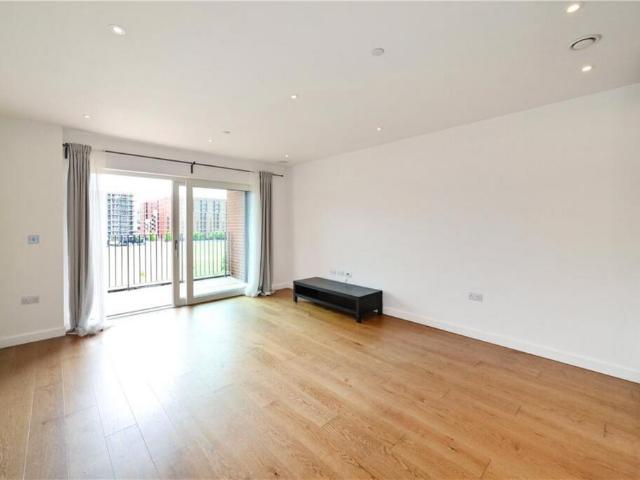 Flat for sale in Colindale, Greater London