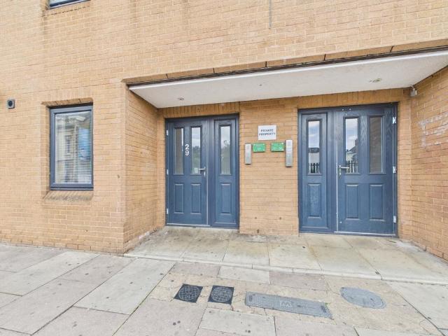 Flat for sale in Peterborough