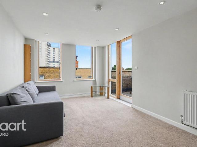 Flat for sale in Greater London
