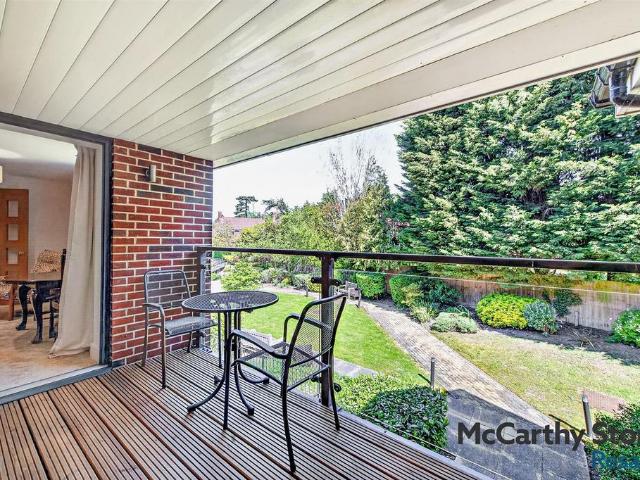 Flat for sale in Potters Bar, Isle Of Man