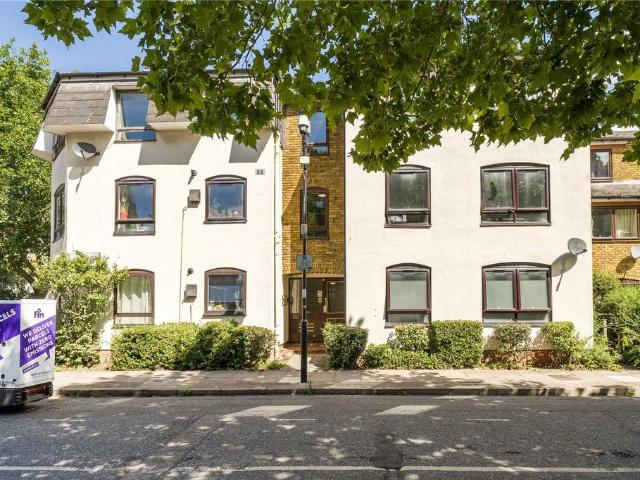 Flat for sale in Barnsbury, Greater London
