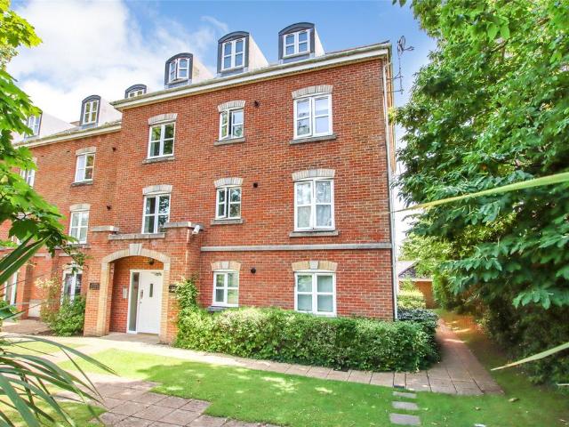 Flat for sale in Walhampton, Ashurst Bridge