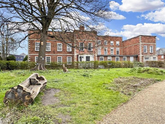 Flat for sale in Alverton, East Midlands