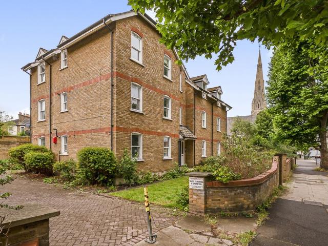 Flat for sale in London Borough of Lewisham, Brockley