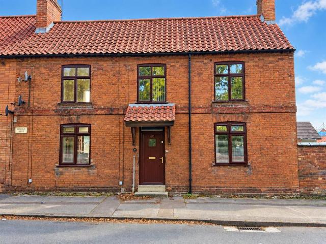 Flat for sale in Balderton, Newark and Sherwood