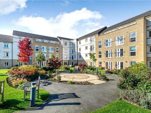 Flat for sale in Ilkley, West Yorkshire