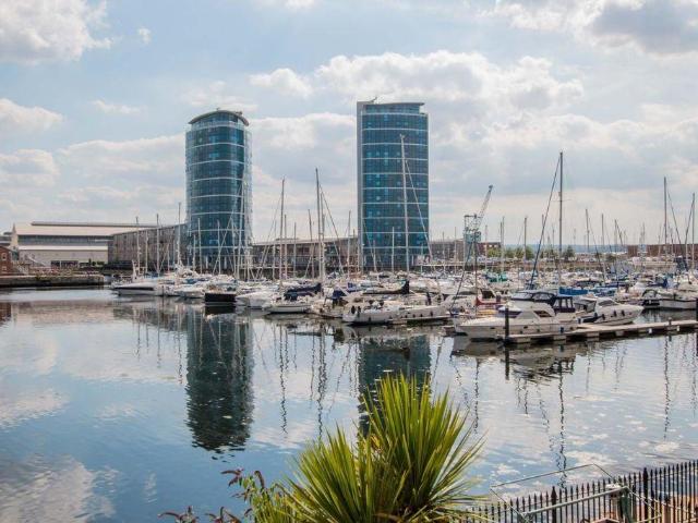 Flat for sale in Brompton, Gillingham