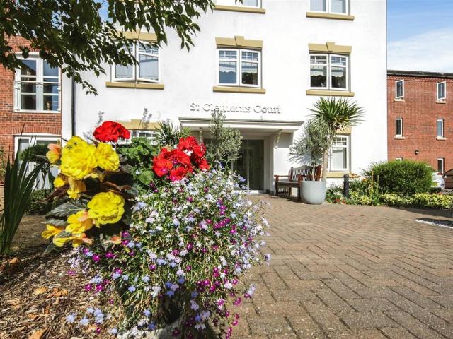 Flat for sale in Atherstone CP, Gun Hill
