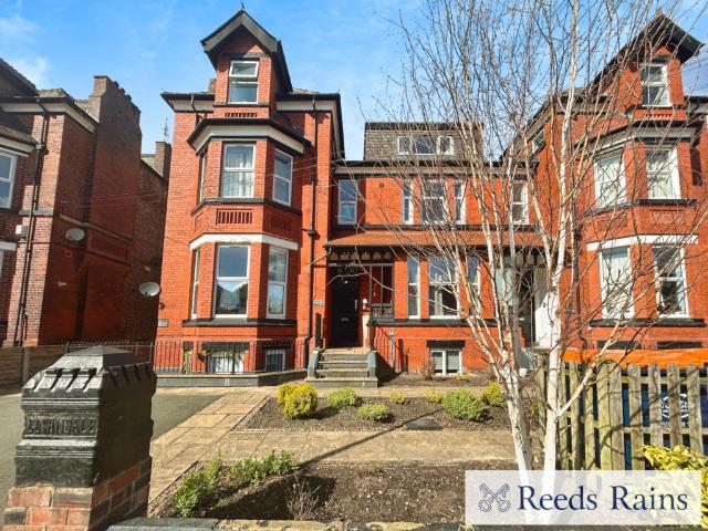 Flat for sale in Salford, Greater Manchester