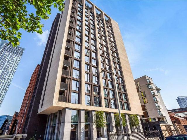 Flat for sale in City Centre, Salford