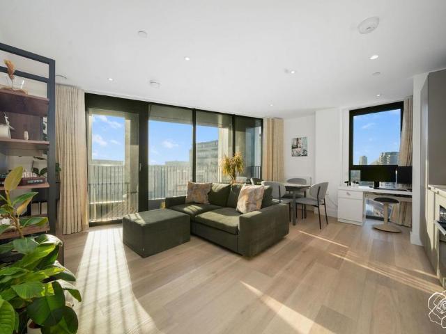 Flat for sale in Stratford Marsh, Isle Of Man